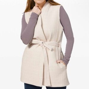 Lululemon Serene Travels Vest in cream (light Ivory) size 8